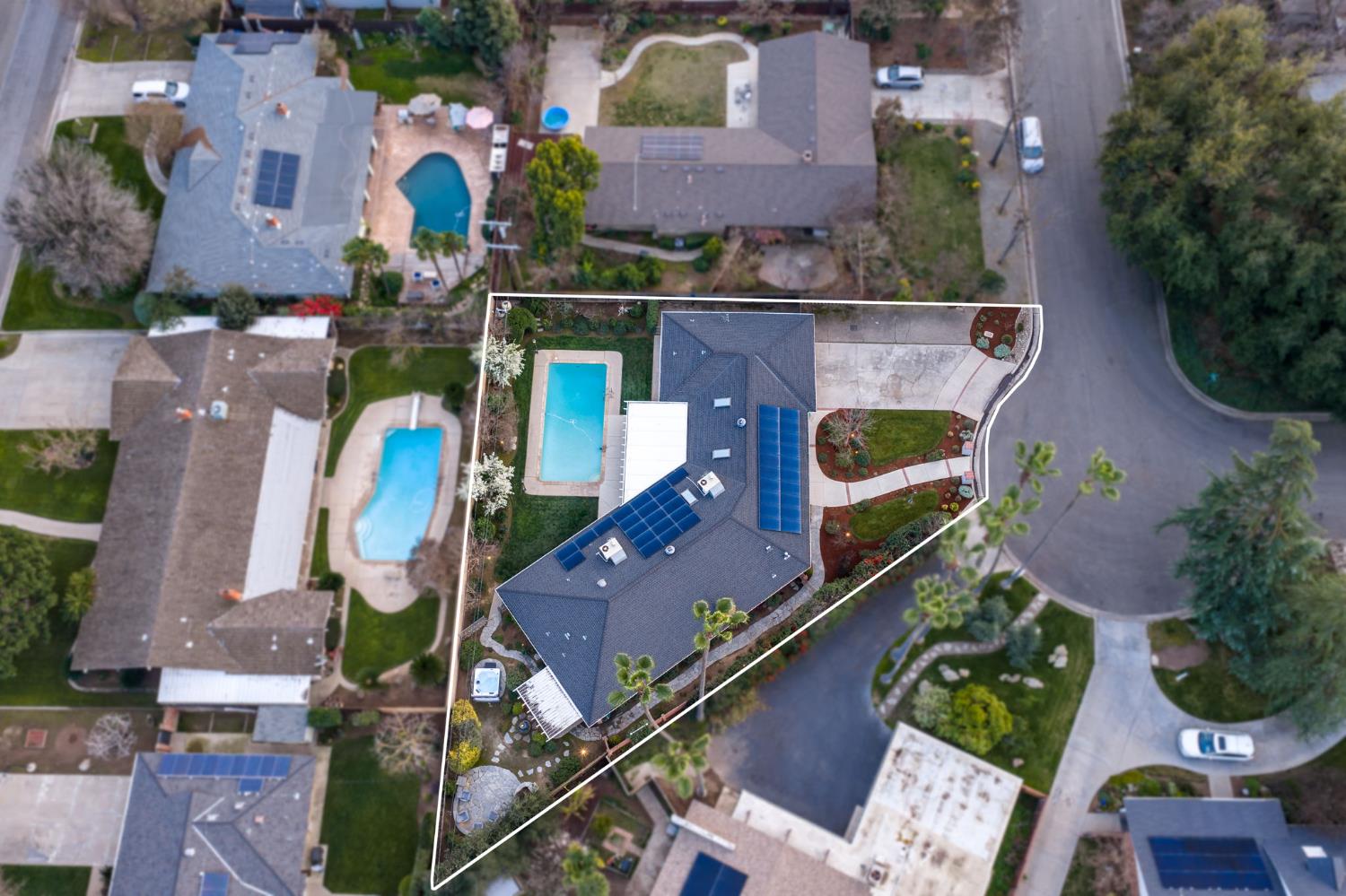 5662 N Thorne Ave, Fresno, CA 93711