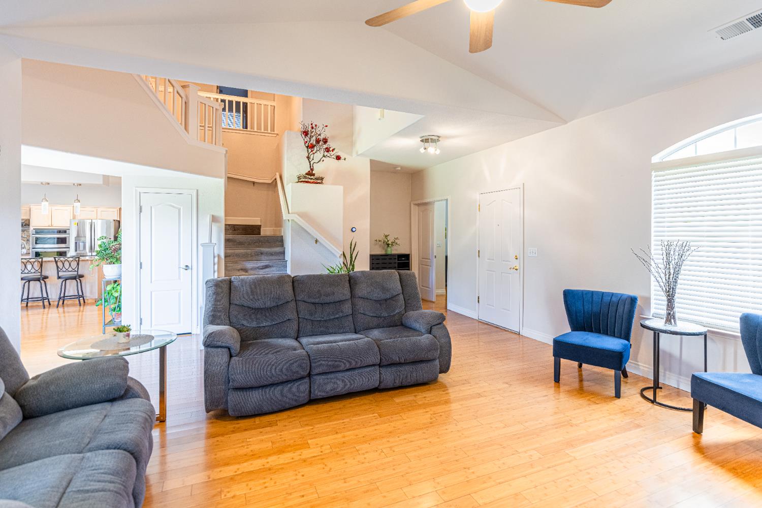 2322 E Revere Rd, Fresno, CA 93720