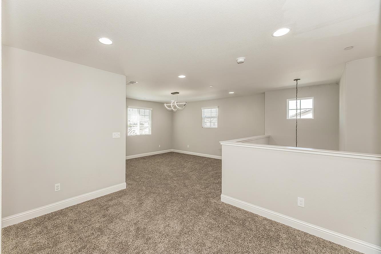 6805 W Fir Ave, Fresno, CA 93722