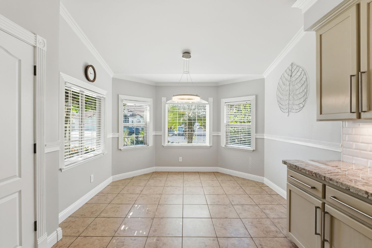 2740 E El Paso Ave, Fresno, CA 93720