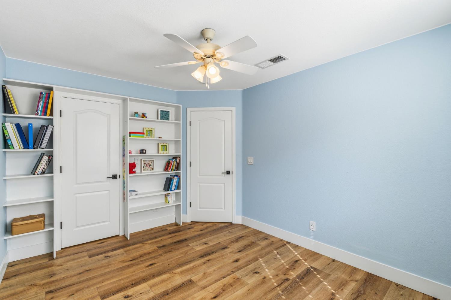 2740 E El Paso Ave, Fresno, CA 93720