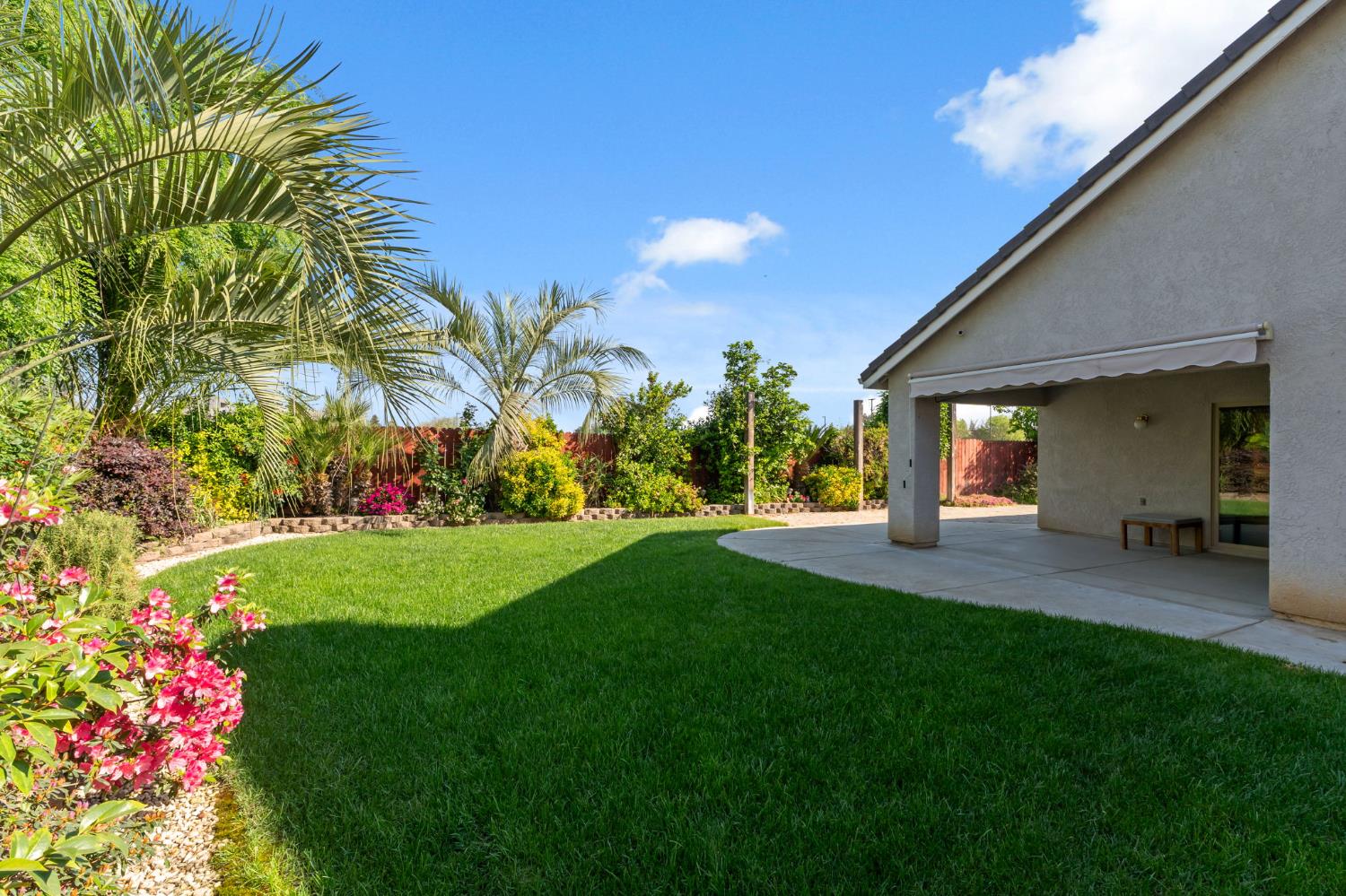 2740 E El Paso Ave, Fresno, CA 93720