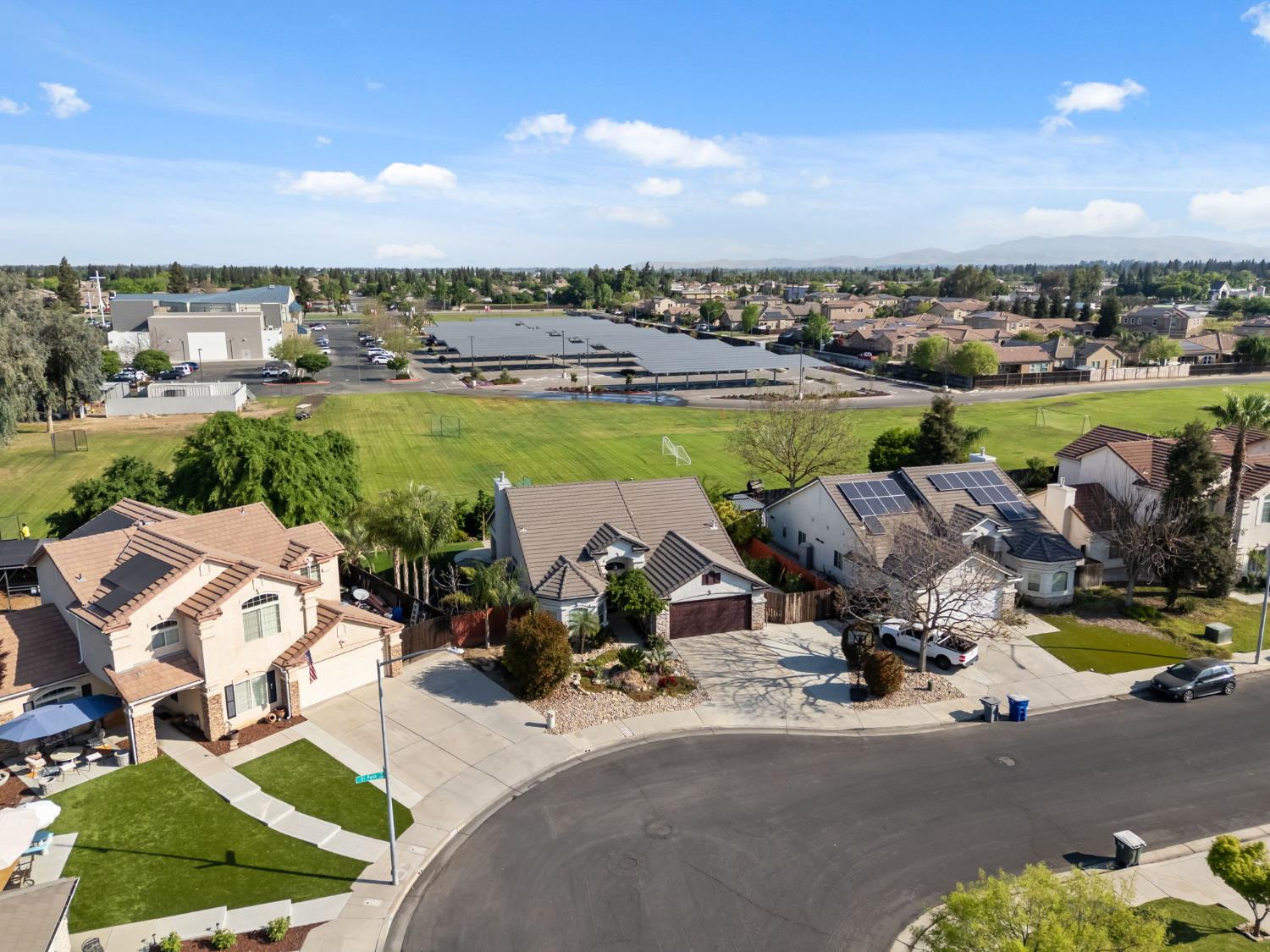 2740 E El Paso Ave, Fresno, CA 93720