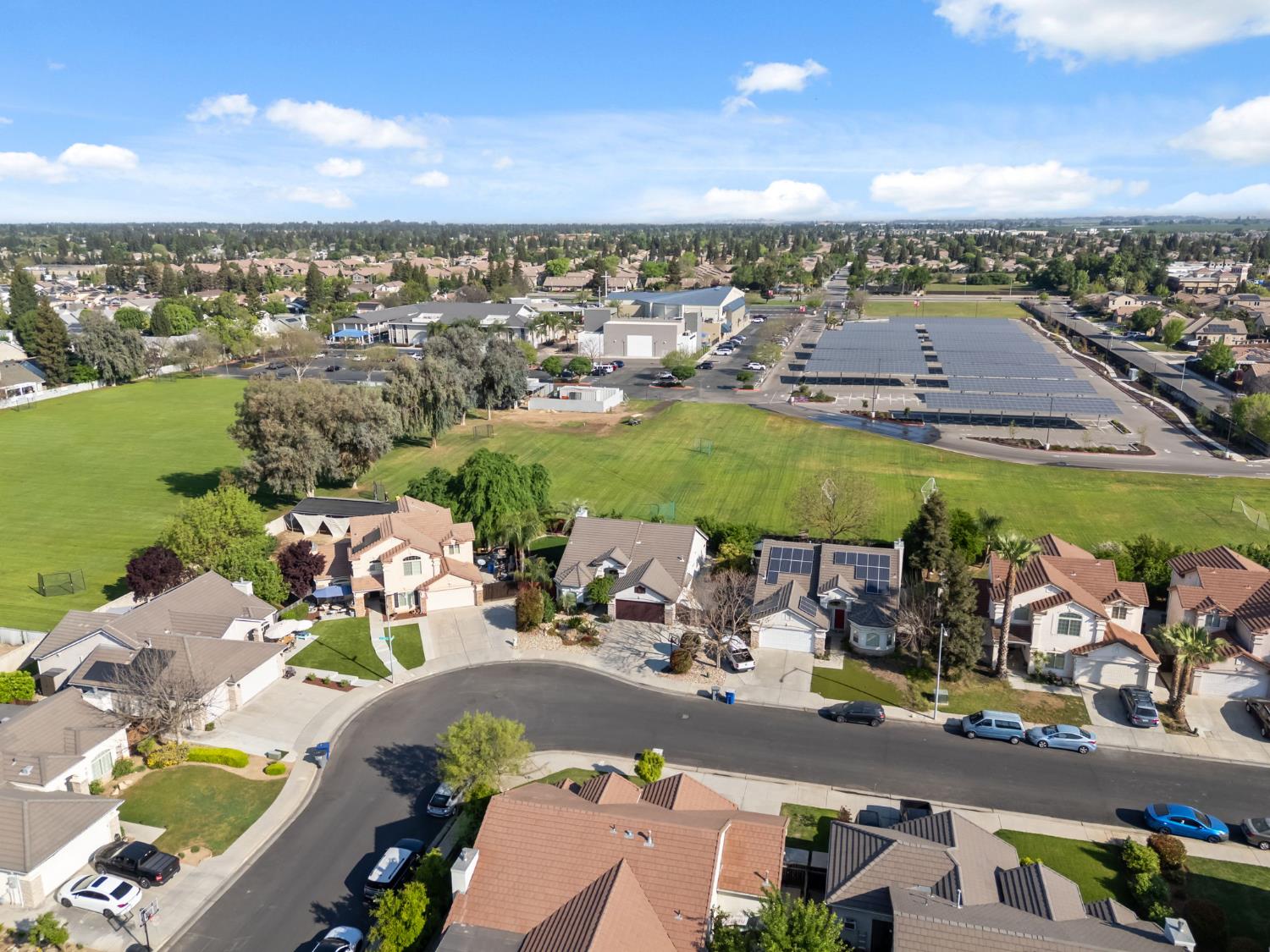 2740 E El Paso Ave, Fresno, CA 93720