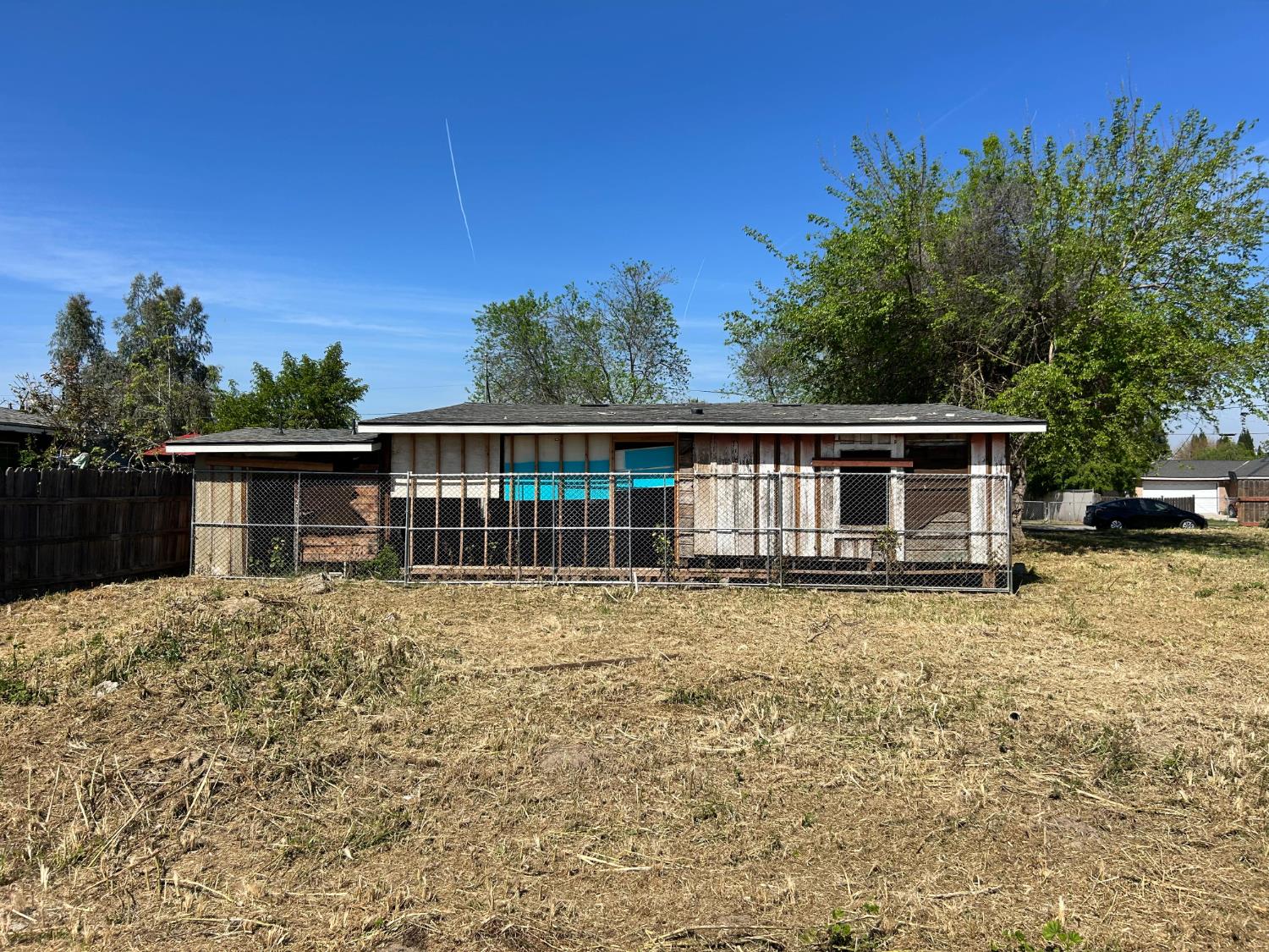 3243 W Beran Way, Fresno, CA 93706