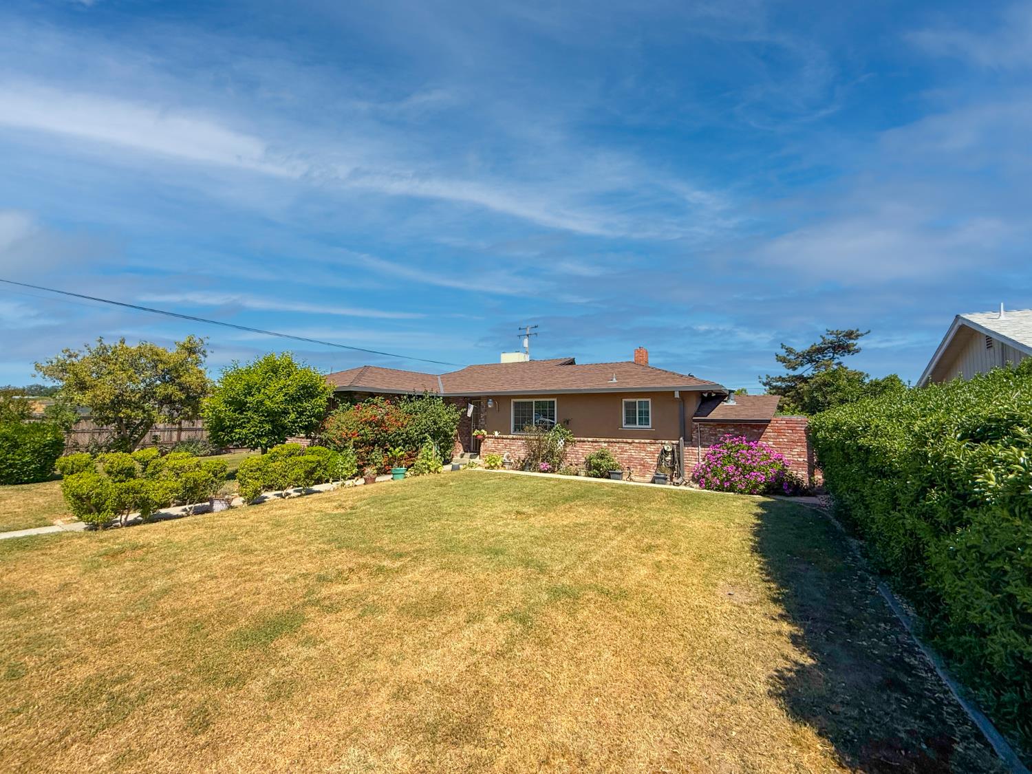 738 N Garden Ave, Fresno, CA 93727