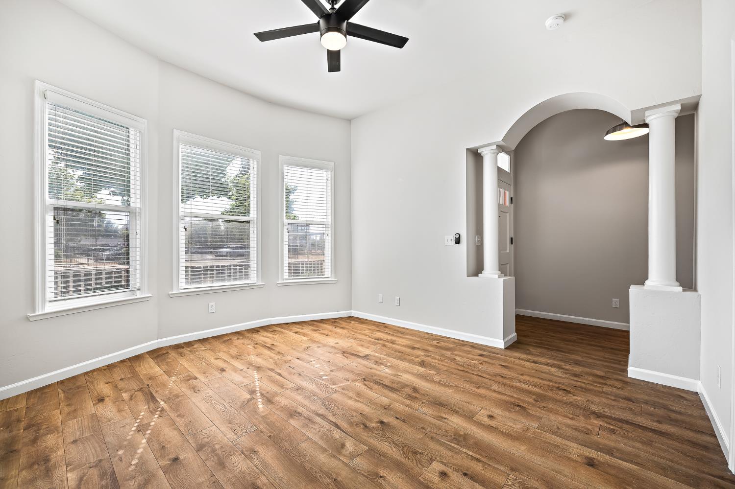 1320 P St, Fresno, CA 93721