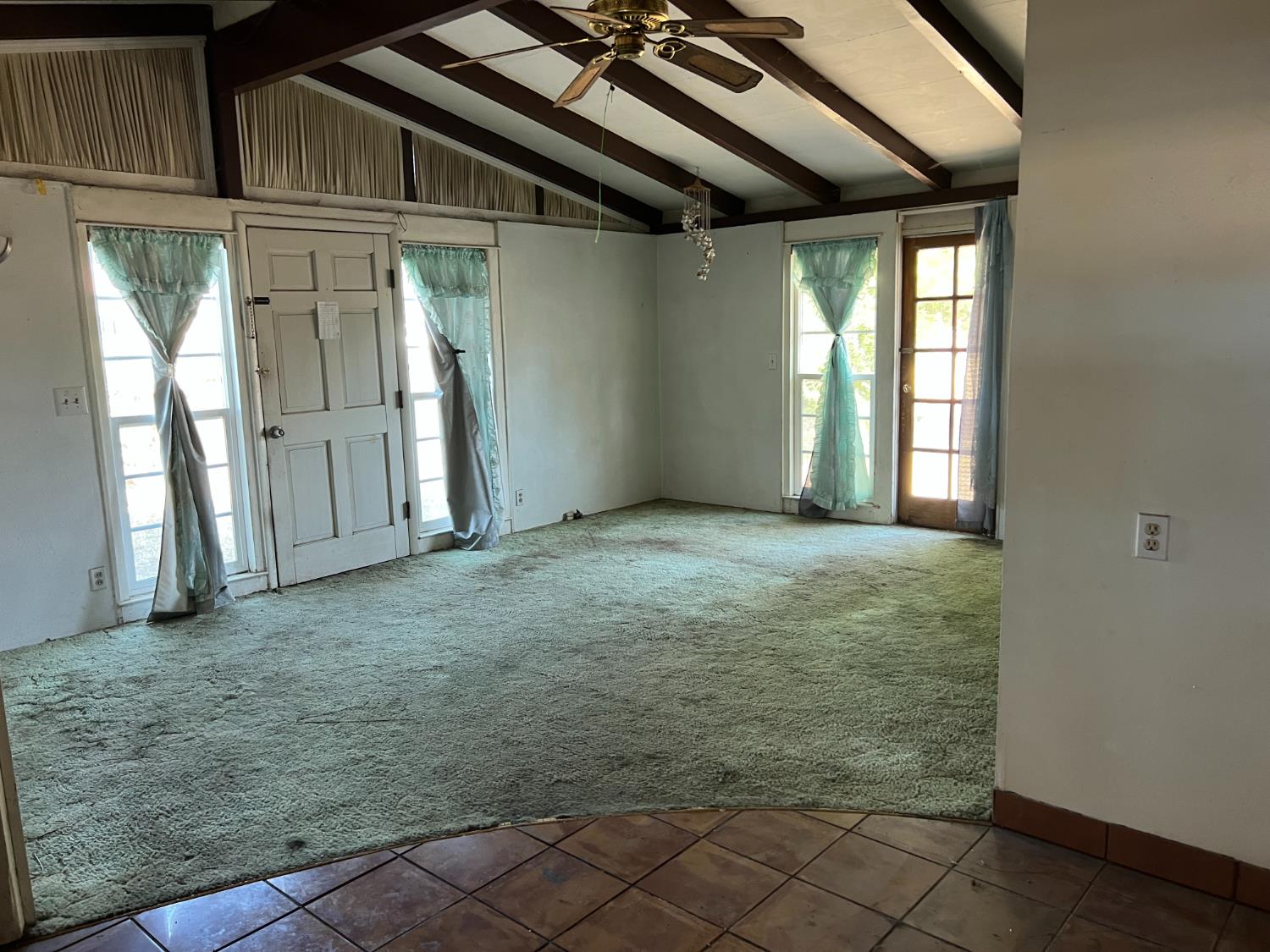 3988 N Fresno St, Fresno, CA 93726
