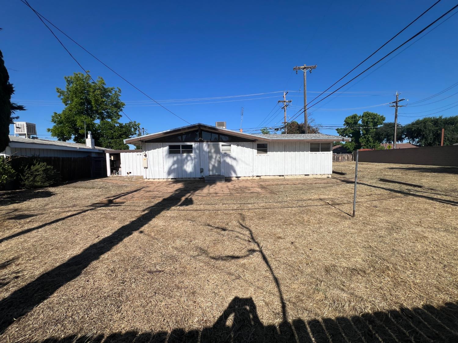 3988 N Fresno St, Fresno, CA 93726