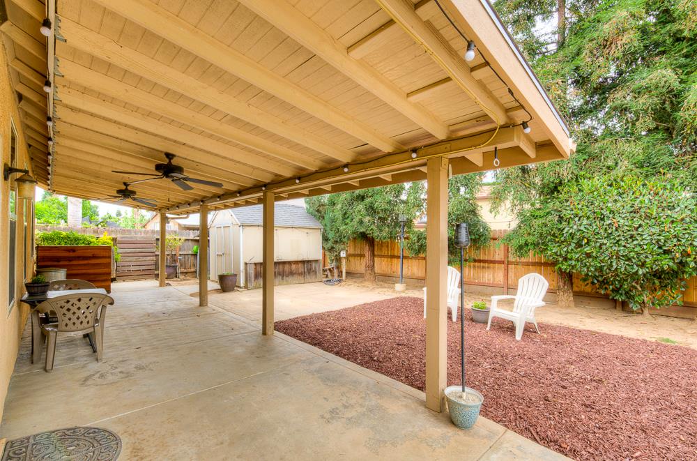 2853 N McKelvey Ave, Fresno, CA 93727