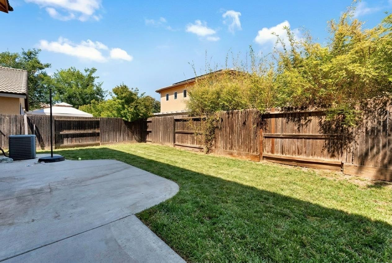 3248 N Applegate Ave, Fresno, CA 93737
