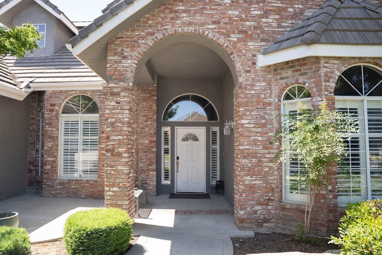 4976 W Birch Ave, Fresno, CA 93722
