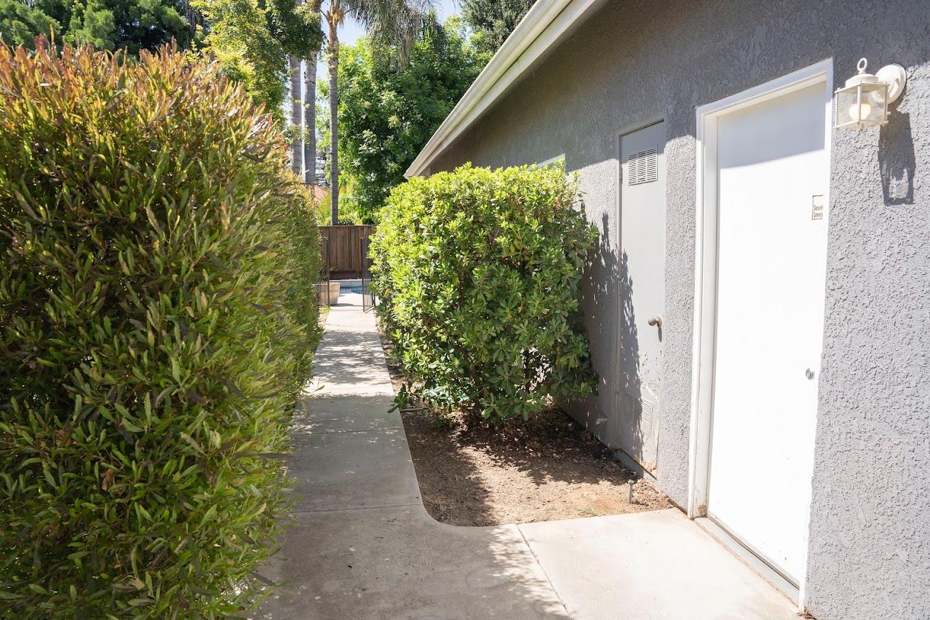 4976 W Birch Ave, Fresno, CA 93722
