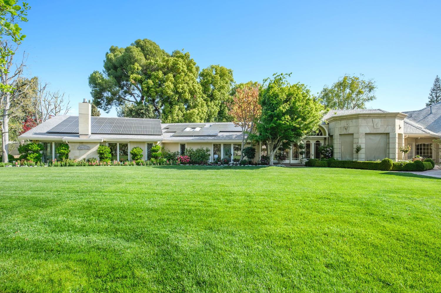 5811 N Forkner Ave, Fresno, CA 93711