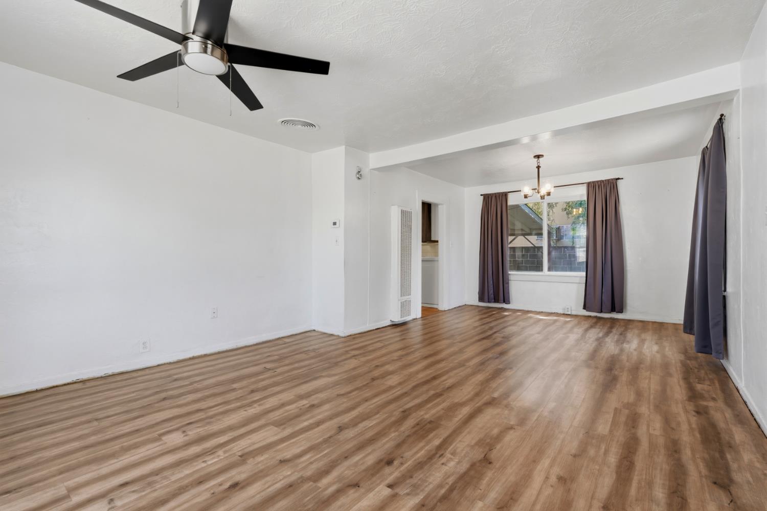 327 E Dayton Ave, Fresno, CA 93704