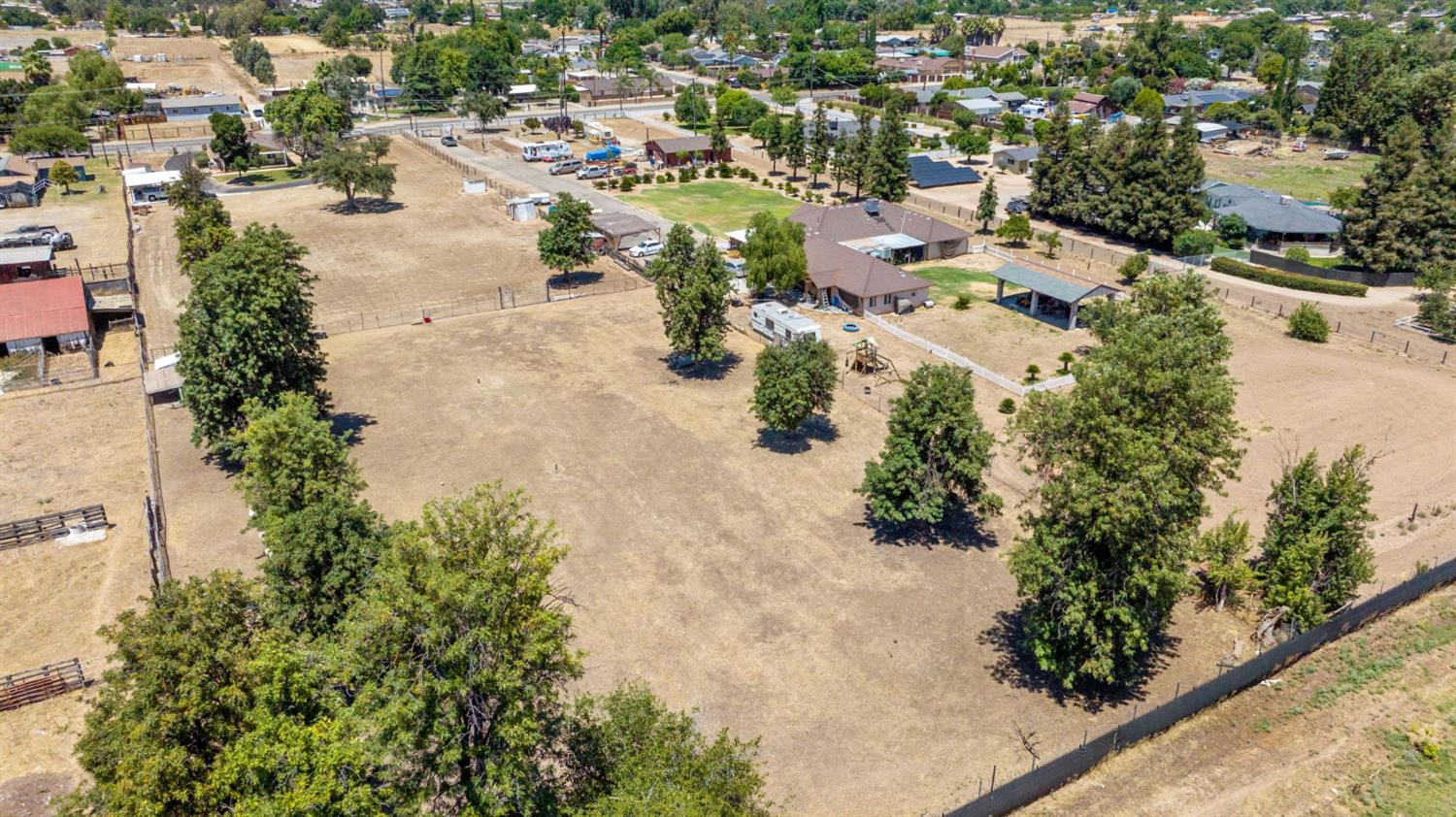 3725 W Olive Ave, Fresno, CA 93722